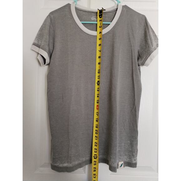 Unwind Tee Shirts by The League (new, most w/tags, 3 tags fell off) - Picture 3 of 5